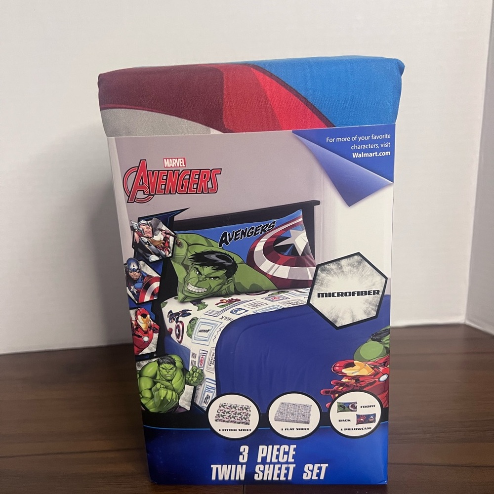 Marvel Avengers Microfiber Sheet Set - Blue and Red